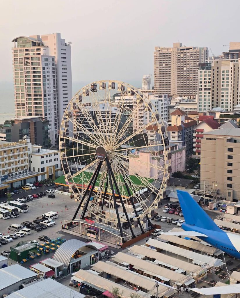The View Pattaya Ferris wheel